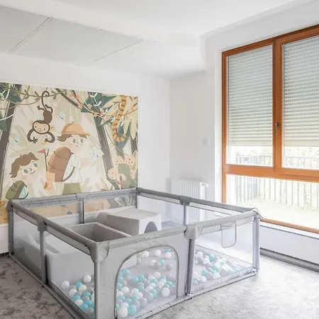 Sarmacka Wilanow With Parking, Sauna & Gym By Renters Apartment