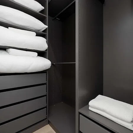 Sarmacka Wilanow With Parking, Sauna & Gym By Renters Lägenhet Warszawa