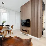 Sarmacka Wilanow With Parking, Sauna & Gym By Renters * Warszawa