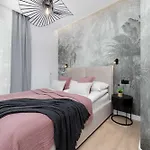 Sarmacka Wilanow With Parking, Sauna & Gym By Renters Lejlighed Warszawa