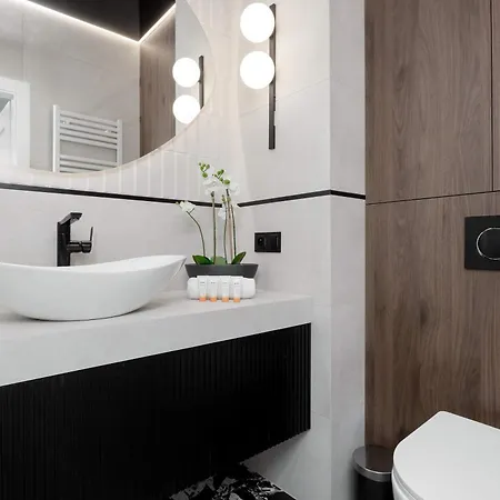 Sarmacka Wilanow With Parking, Sauna & Gym By Renters 公寓 华沙